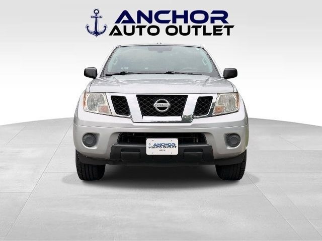 Used 2013 Nissan Frontier SV RWD image 2