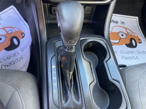 Used 2022 Chevrolet Colorado W/T w/ Custom Special Edition image 15