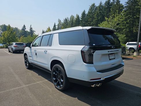 New 2026 Chevrolet Suburban High Country AWD/4WD image 5