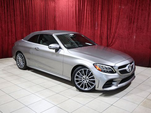 Used 2019 Mercedes-Benz C 300 Cabriolet image 2