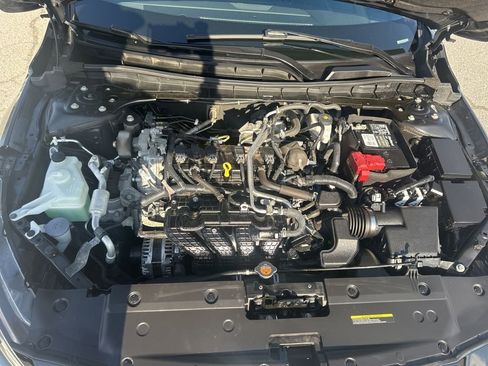 Used 2024 Nissan Altima 2.5 SR w/ SR Premium Package image 32