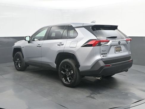 Used 2025 Toyota RAV4 LE FWD image 3