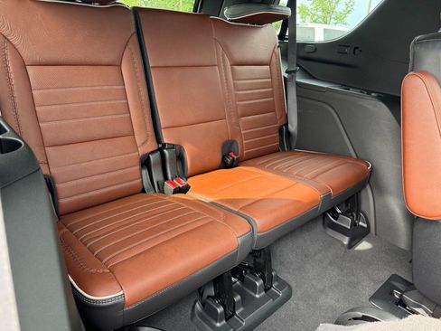 Certified 2023 GMC Yukon Denali Ultimate AWD/4WD image 11