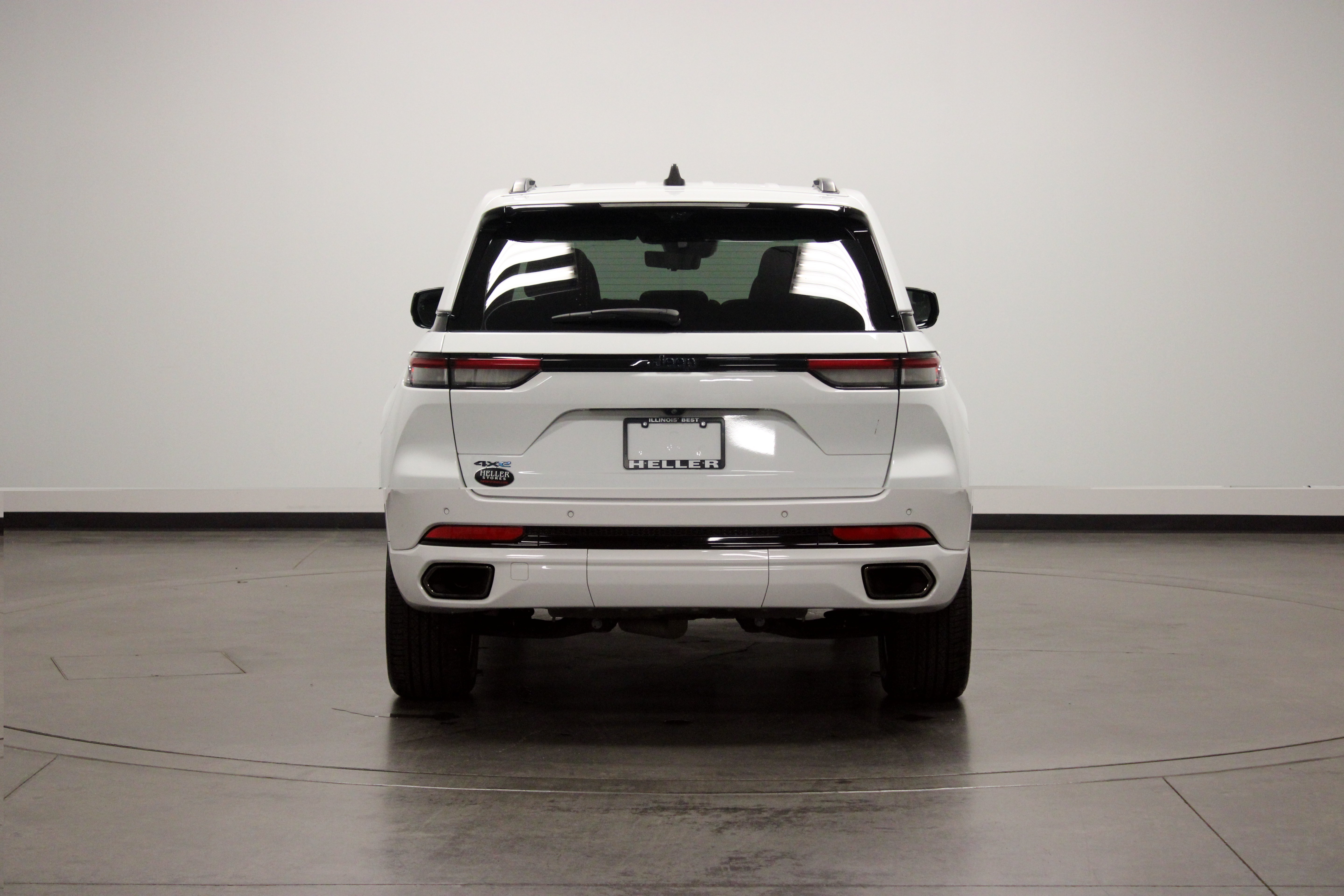 Used 2024 Jeep Grand Cherokee Limited 4xe AWD/4WD image 7