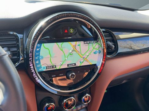 Certified 2023 MINI Cooper 2-Door Hardtop w/ Signature Upholstery Package image 22