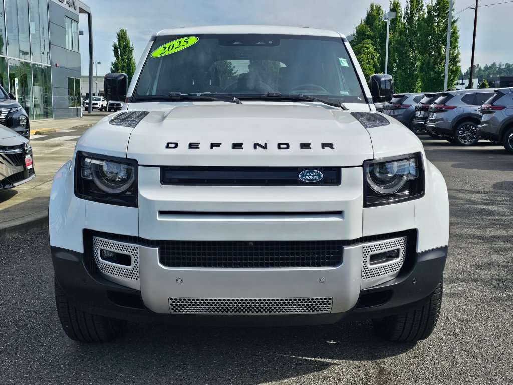 Used 2025 Land Rover Defender 110 S AWD/4WD image 2