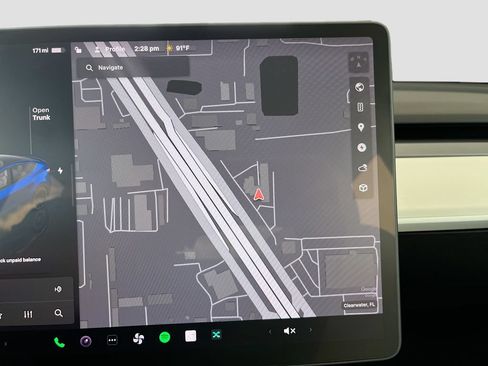 Used 2023 Tesla Model Y Performance AWD/4WD image 12