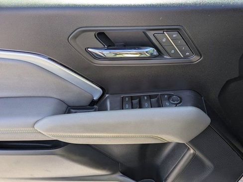 Used 2023 Chevrolet Colorado ZR2 w/ ZR2 Convenience Package III image 19