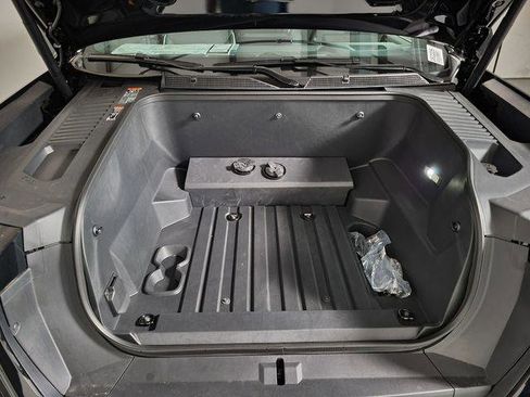 New 2026 GMC Sierra EV Elevation w/ Premium Package image 19