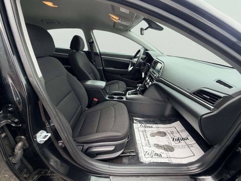 Used 2019 Hyundai Elantra SEL w/ Cargo Package FWD image 26