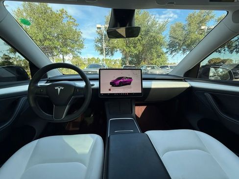 Used 2023 Tesla Model Y Long Range AWD/4WD image 16