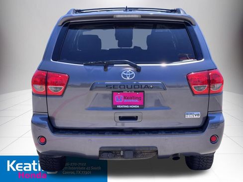 Used 2016 Toyota Sequoia SR5 w/ Premium Package RWD image 7