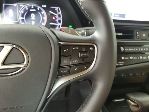 Used 2025 Lexus ES 350 350 w/ Premium Package image 26