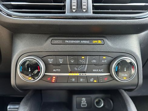 Used 2024 Ford Escape ST-Line image 19