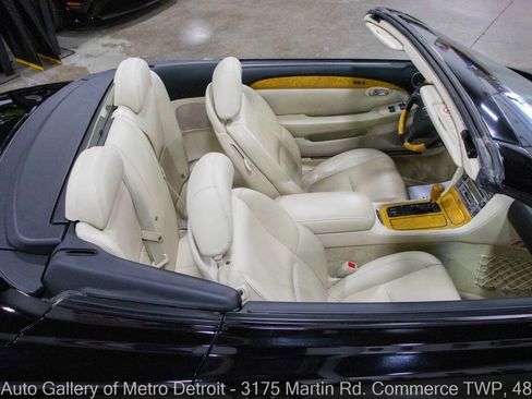 Used 2004 Lexus SC 430 Convertible RWD image 15