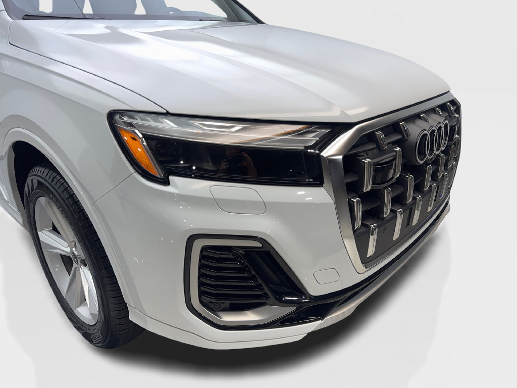 Used 2025 Audi Q7 2.0T Premium AWD/4WD image 19