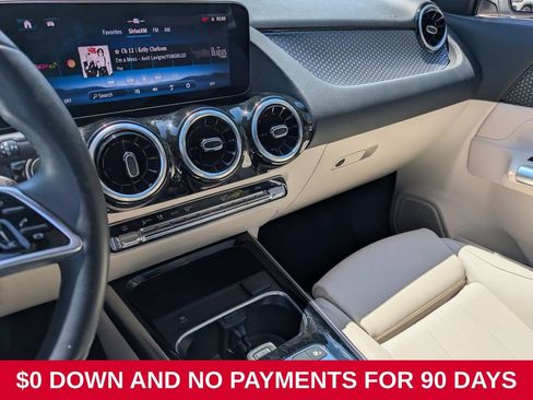 Used 2025 Mercedes-Benz GLA 250 4MATIC image 20
