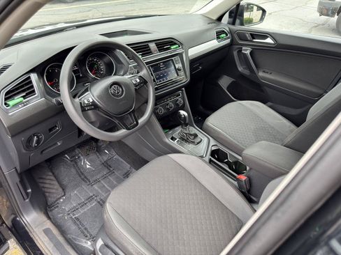 Used 2021 Volkswagen Tiguan S FWD image 16