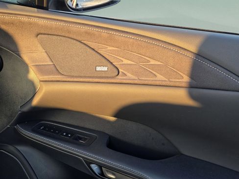 Certified 2025 Lexus RX 450h AWD w/ Luxury Package image 23