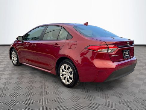 Used 2024 Toyota Corolla LE FWD image 5