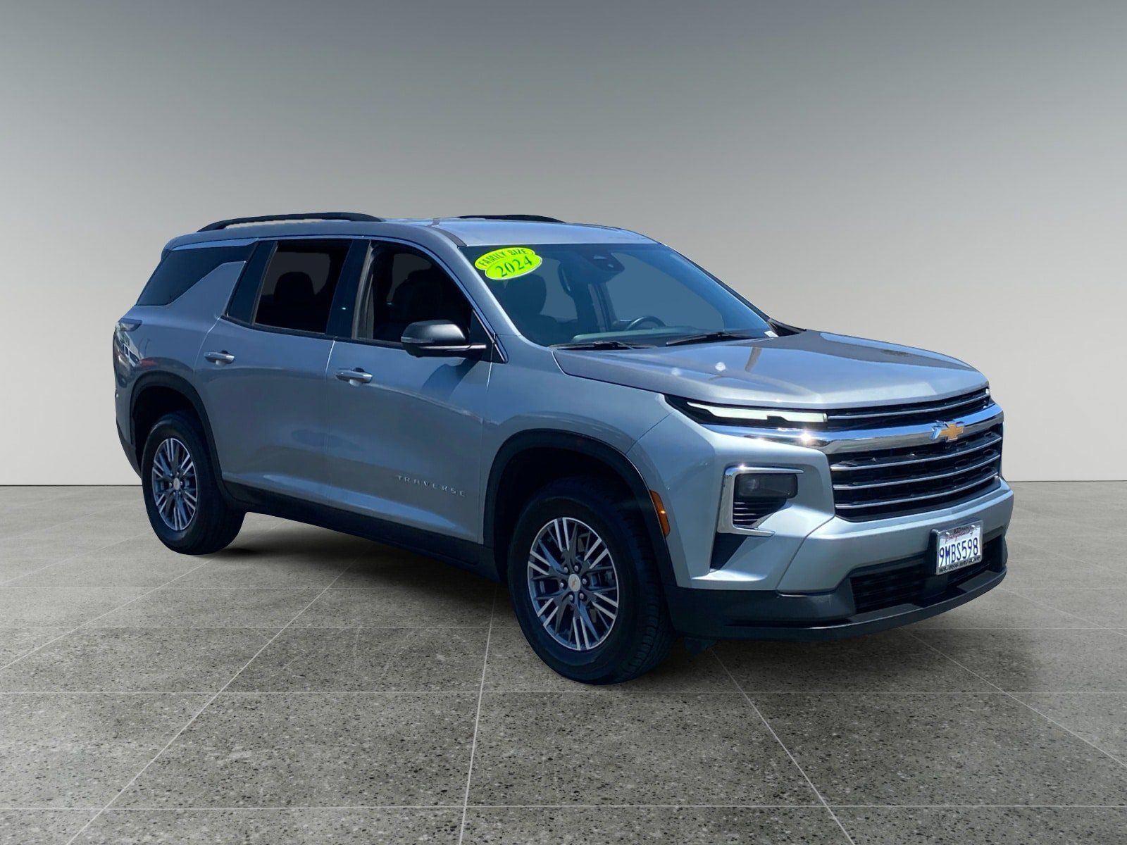 Used 2024 Chevrolet Traverse LT AWD/4WD image 7