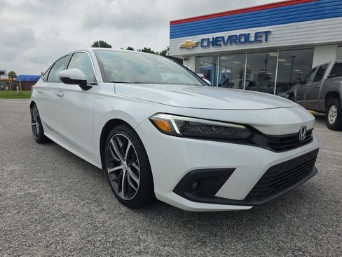 Used 2022 Honda Civic Touring image 1