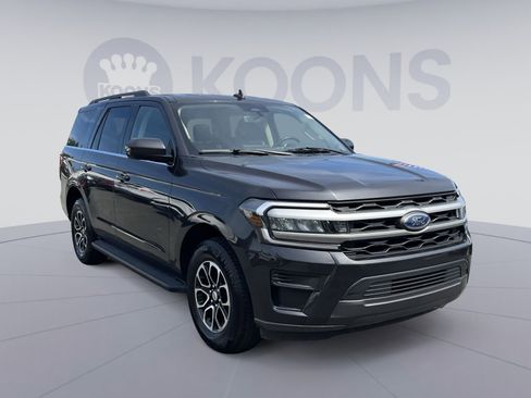 Used 2024 Ford Expedition XLT AWD/4WD image 18