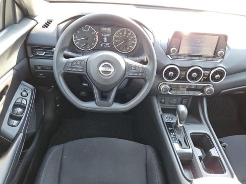 Used 2024 Nissan Sentra S image 5