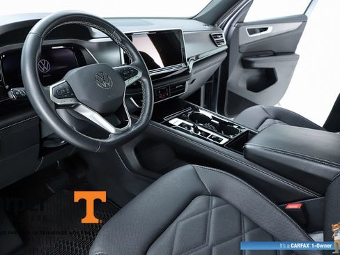 Used 2024 Volkswagen Atlas Cross Sport SE AWD/4WD image 19