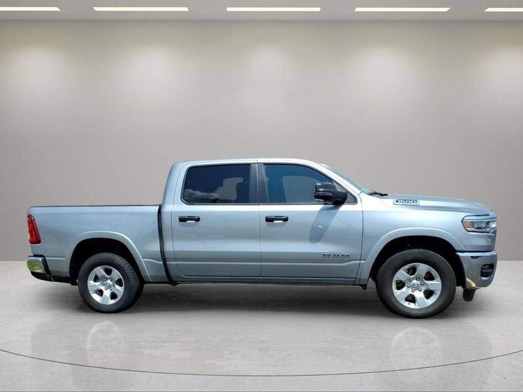 Used 2025 RAM 1500 Big Horn AWD/4WD image 2