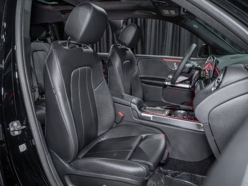 Used 2026 Mercedes-Benz GLB 250 image 13