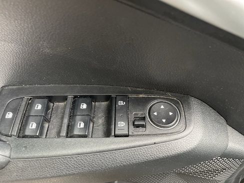 Used 2021 Kia Seltos LX image 10