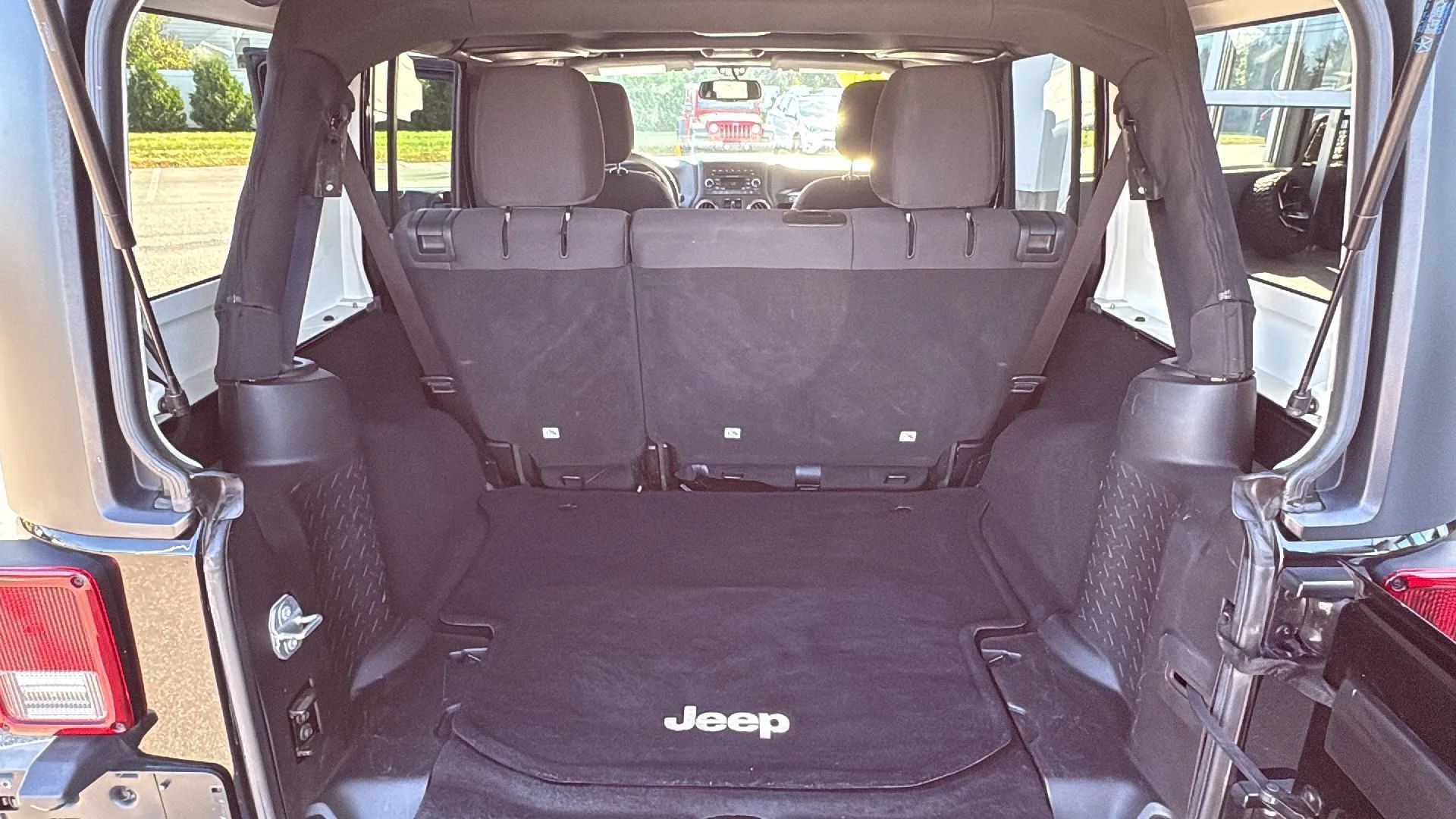 Used 2017 Jeep Wrangler Unlimited Sport w/ Quick Order Package 24S AWD/4WD image 27