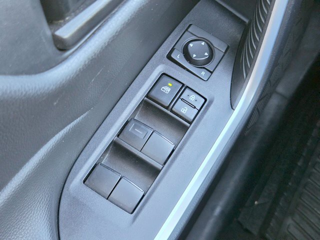 Used 2025 Toyota RAV4 LE AWD/4WD image 24