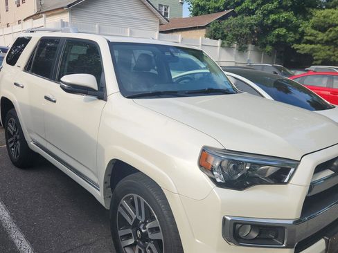 Used 2017 Toyota 4Runner Limited AWD/4WD image 2