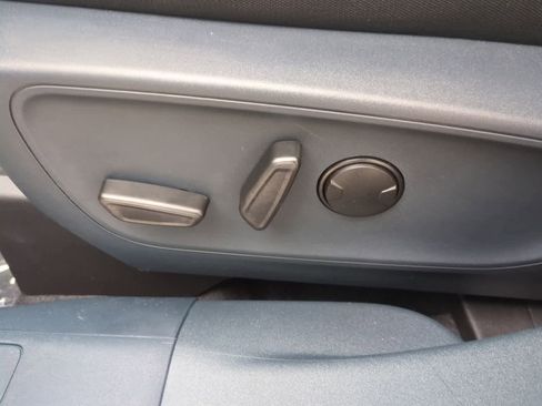 New 2025 Ford Maverick XLT w/ XLT Luxury Package image 17