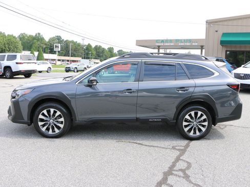 Used 2024 Subaru Outback Limited AWD/4WD image 2