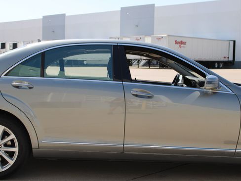 Used 2012 Mercedes-Benz S 350 BlueTEC 4MATIC image 33