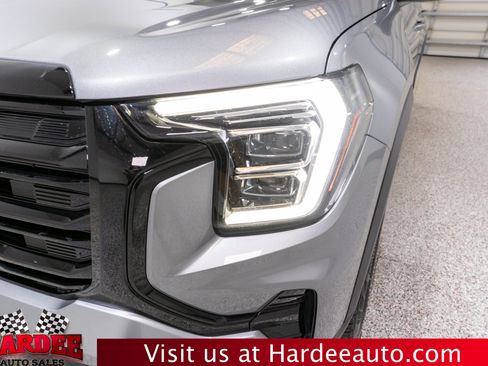 Used 2026 GMC Terrain Elevation w/ Elevation Premium Package FWD image 8