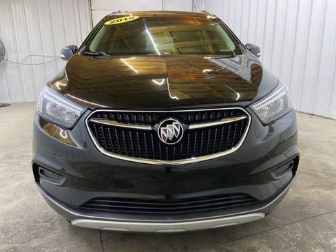 Used 2018 Buick Encore Preferred image 2