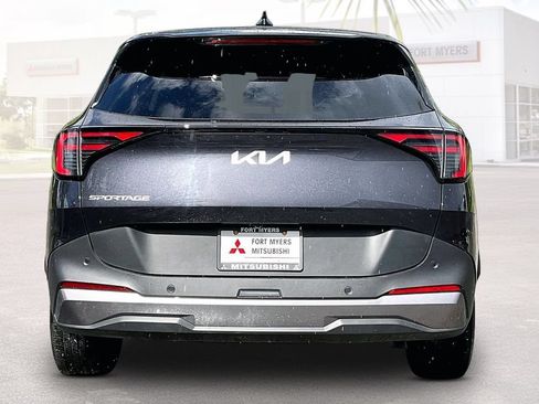 Used 2026 Kia Sportage LX FWD image 16