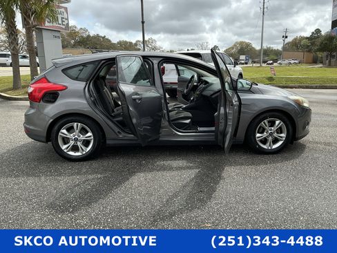 Used 2014 Ford Focus SE image 32