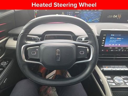 Certified 2024 Lincoln Nautilus Reserve w/ Equipment Group 202A image 7