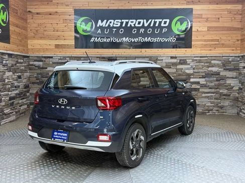 Certified 2026 Hyundai Venue SEL FWD image 11