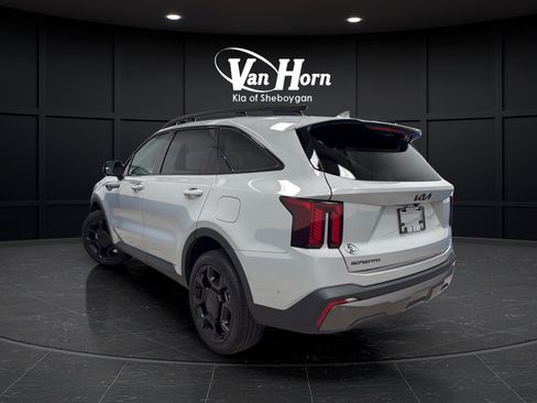 Used 2025 Kia Sorento SX AWD/4WD image 5