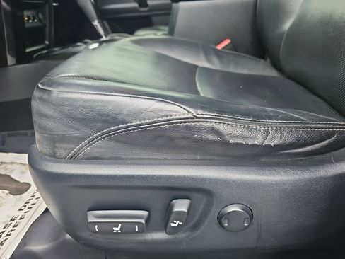 Used 2019 Toyota 4Runner Limited image 33