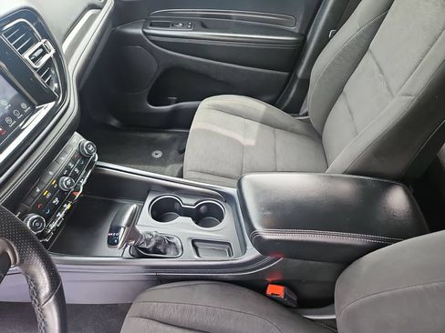 Used 2023 Dodge Durango SXT RWD image 25