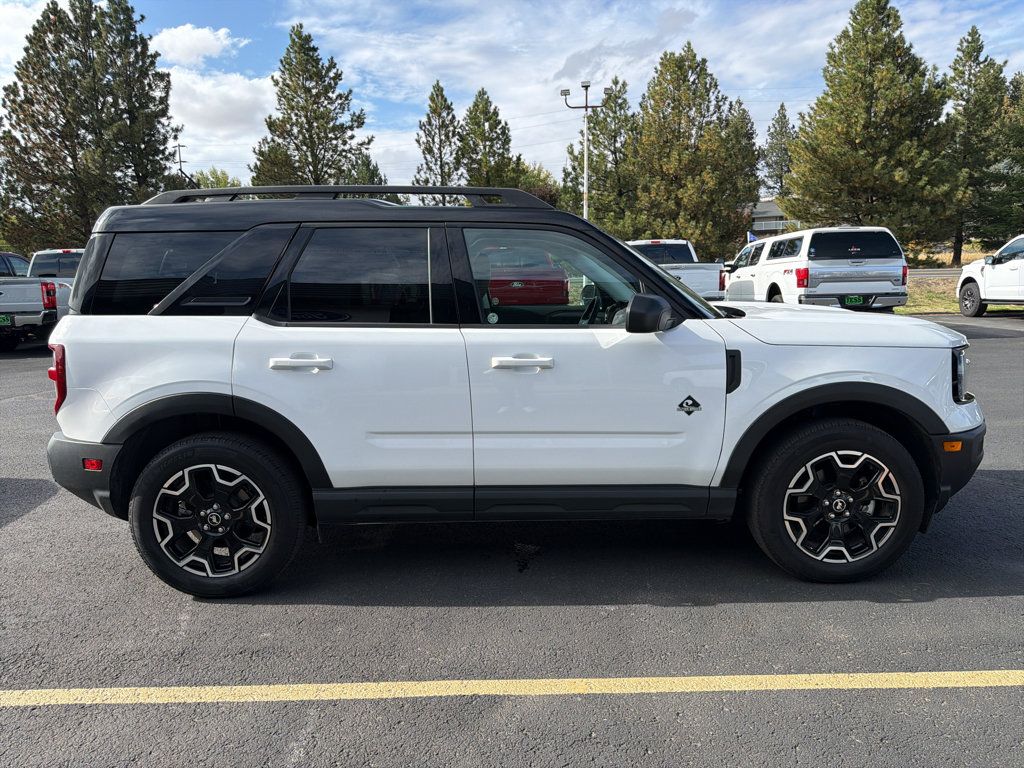 Used 2025 Ford Bronco Sport Outer Banks AWD/4WD image 19