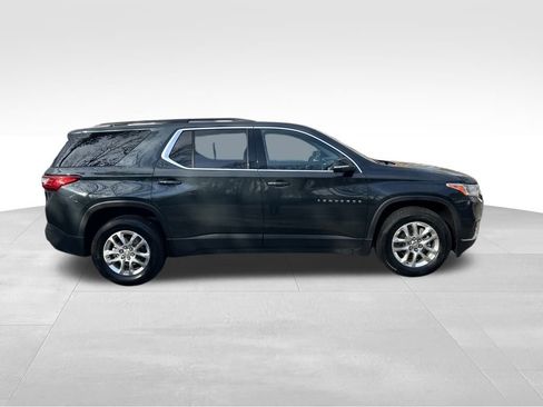 Used 2021 Chevrolet Traverse LT image 7