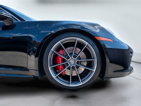Used 2021 Porsche 911 Carrera S w/ Sport Package RWD image 14